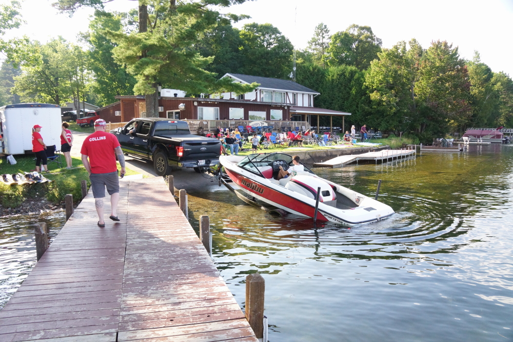 <center>Pre-Show, 8 Acts starting at 6:00 PM.</center>