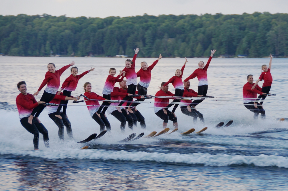 <center>Act IV,  Doubles.</center>