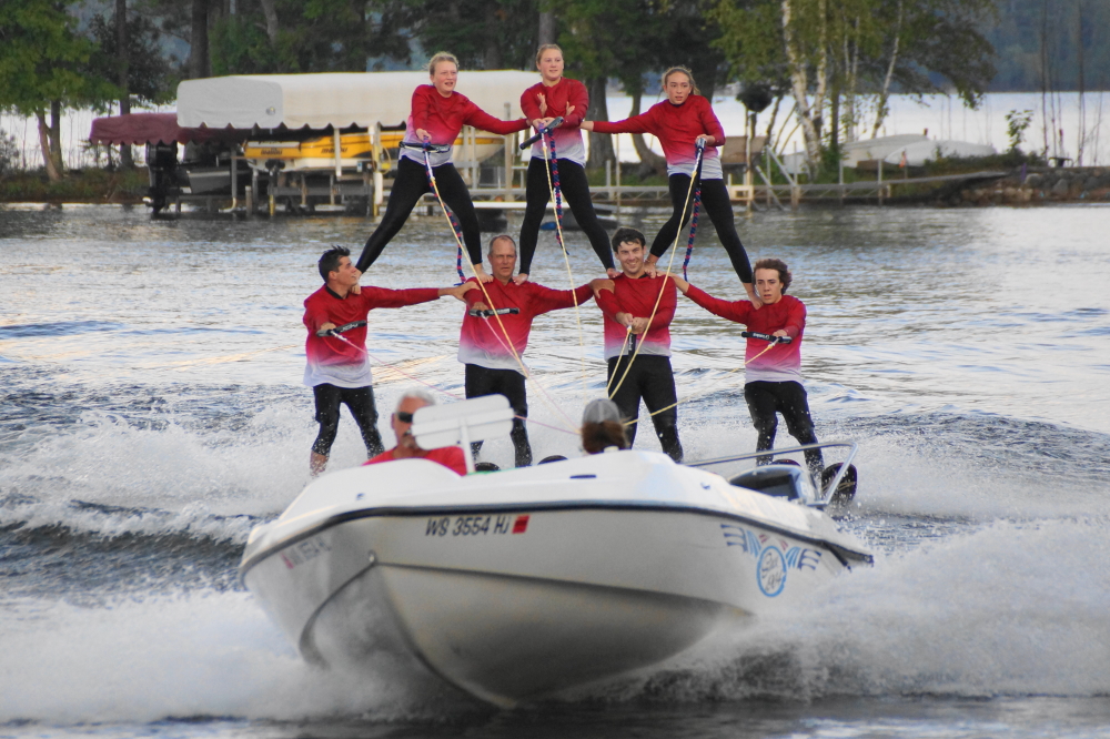 <center>Act VII,  Upside Down Pyramid.</center>