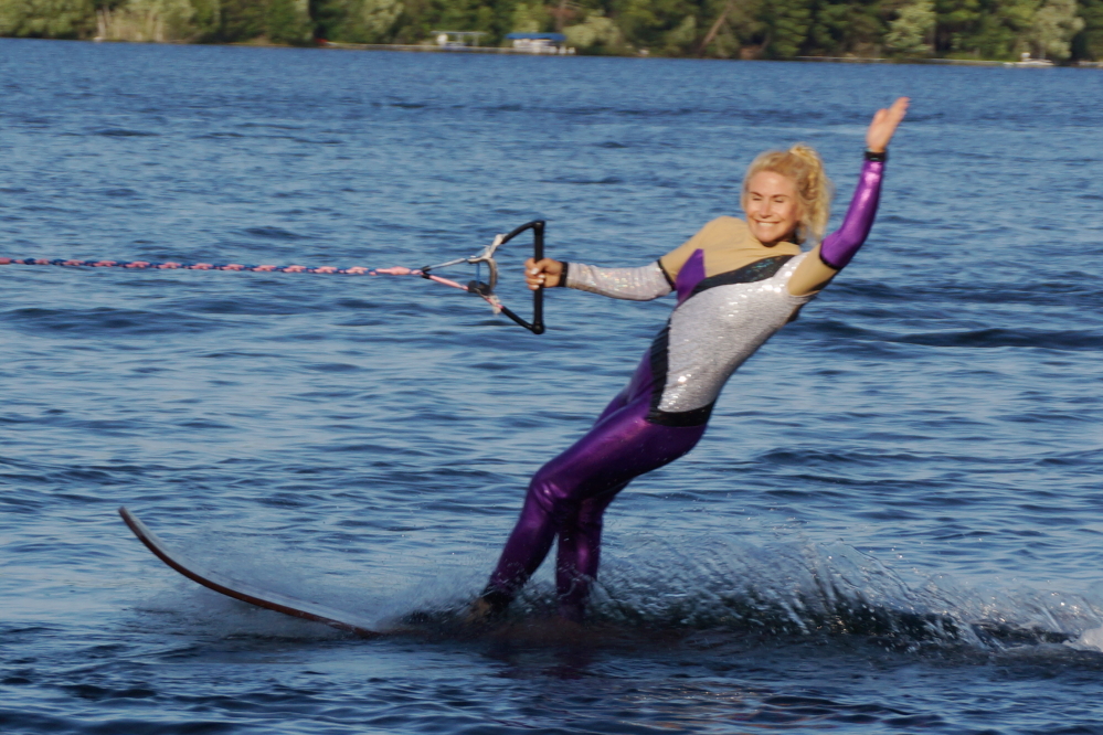 <center>Act V, Swivel Ski.</center>