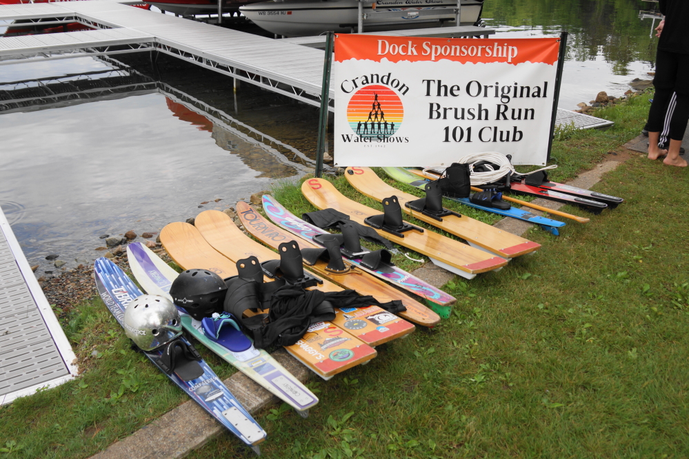 <center>Pre-Show, 4 Acts starting at 6:08 PM.</center>