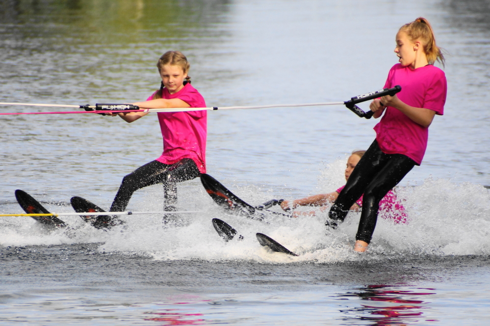 <center>Pre-Show, Act I  Junior 2 ski.</center>
