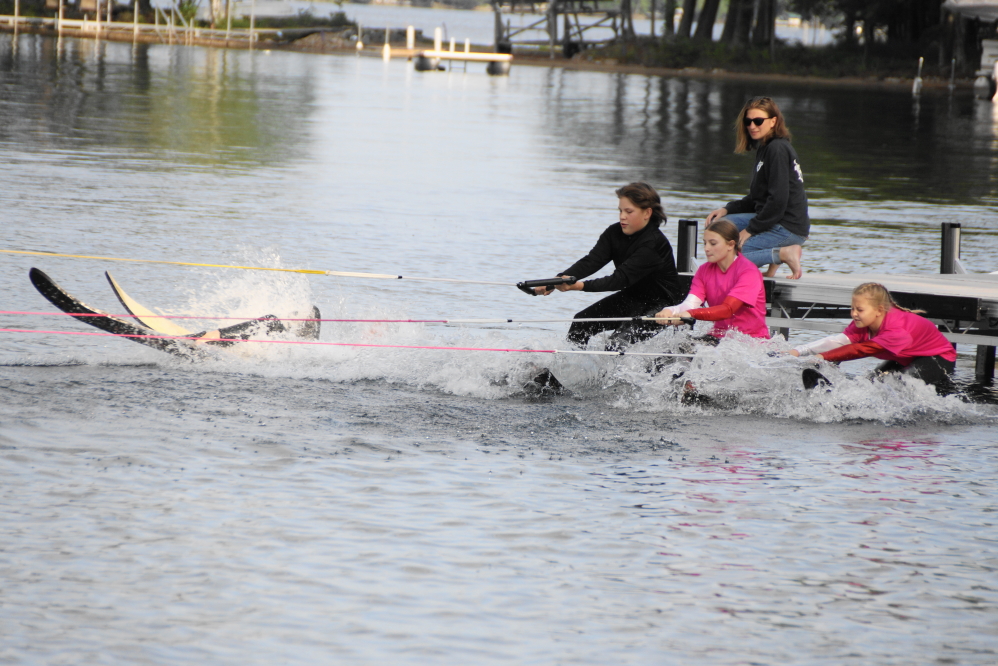 <center>Pre-Show, Act II  JuniorSlalom.</center>