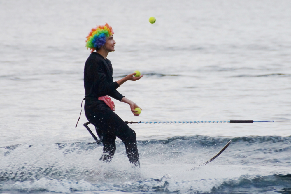 <center>Act IV, Clown.</center>