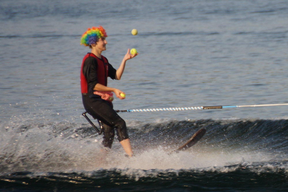 <center>Act IV, Clown.</center>