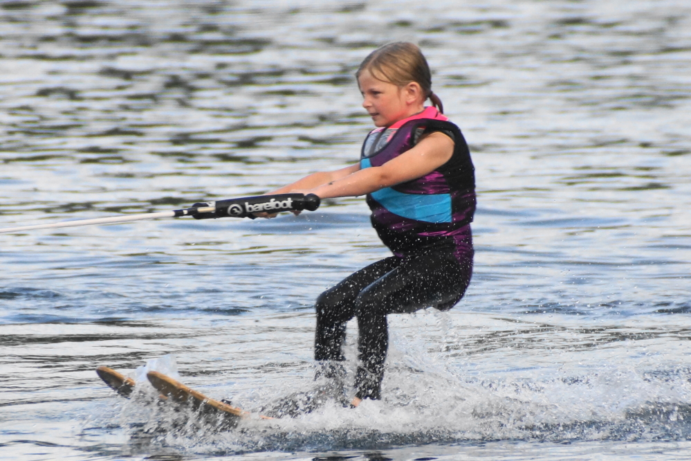 <center>Pre-Show, Act III  Junior 2 Ski.</center>